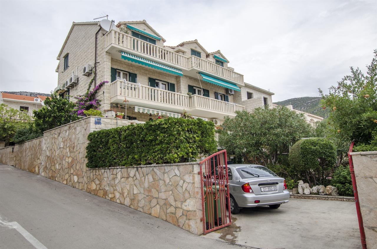 Apartments Simon โบล ภายนอก รูปภาพ